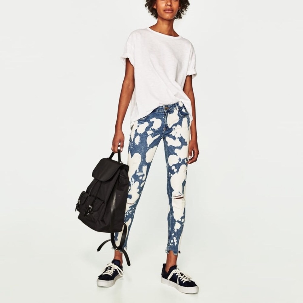 Zara | Bleach Distressed Jeans